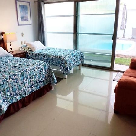 Casa Abril Cozzy Suites Канкун Экстерьер фото