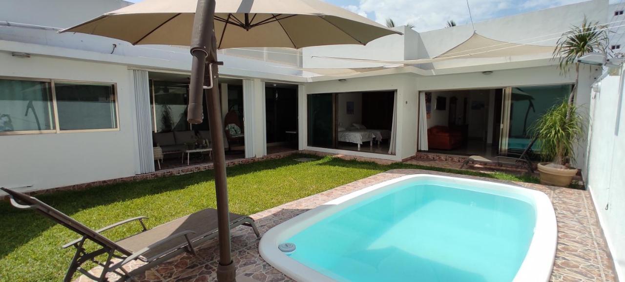 Casa Abril Cozzy Suites Канкун Экстерьер фото