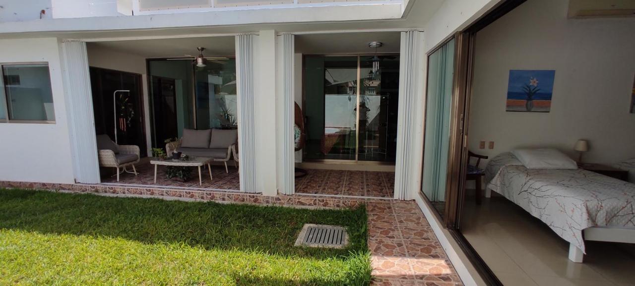 Casa Abril Cozzy Suites Канкун Экстерьер фото