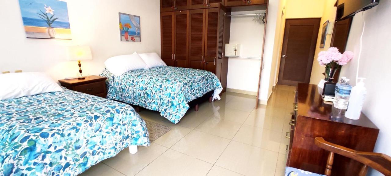 Casa Abril Cozzy Suites Канкун Экстерьер фото